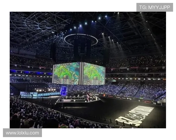 以电竞为赛场回顾英雄联盟十周年带我们登顶巅峰的征程